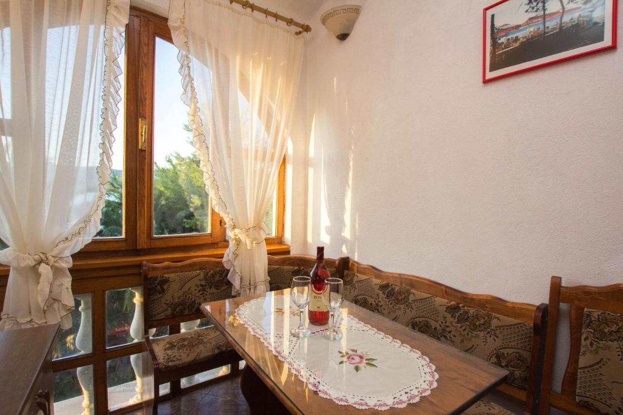 Apartments David - 20M From The Beach With Parking Трогір Екстер'єр фото