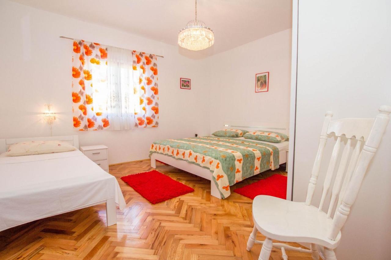 Apartments David - 20M From The Beach With Parking Трогір Екстер'єр фото