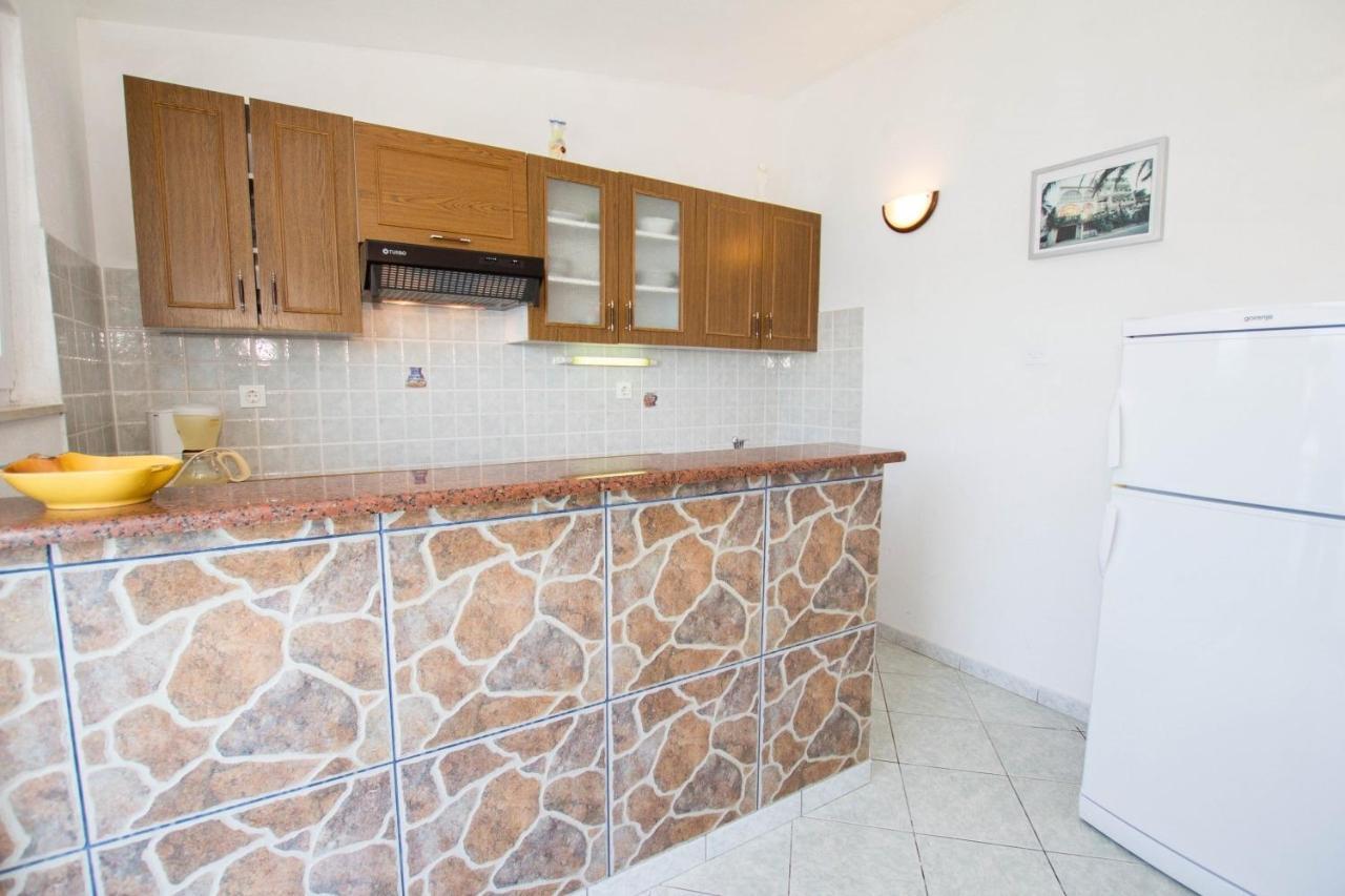 Apartments David - 20M From The Beach With Parking Трогір Екстер'єр фото