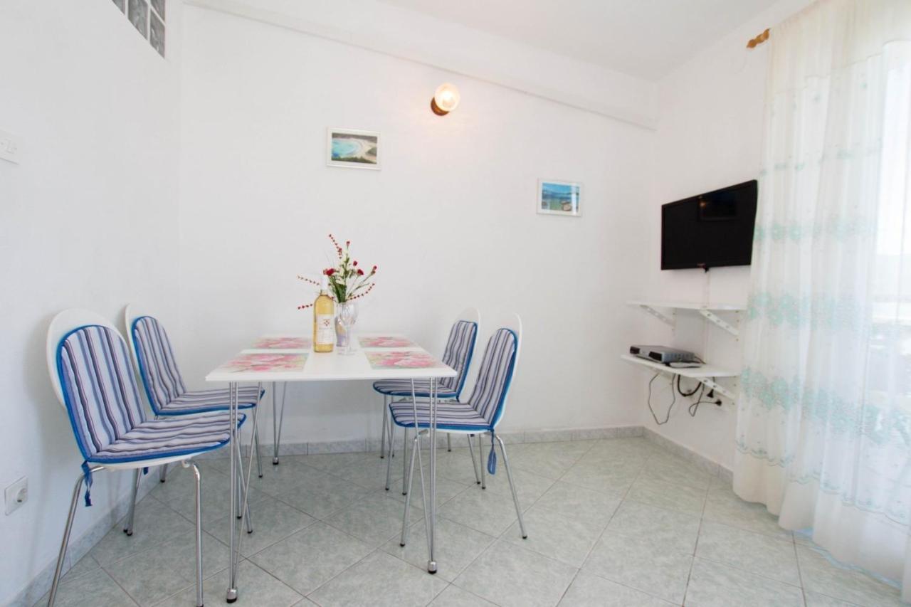 Apartments David - 20M From The Beach With Parking Трогір Екстер'єр фото
